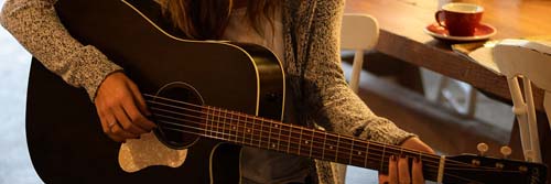 meilleure guitare folk