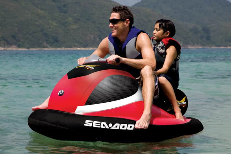 jet ski gonflable motorisé