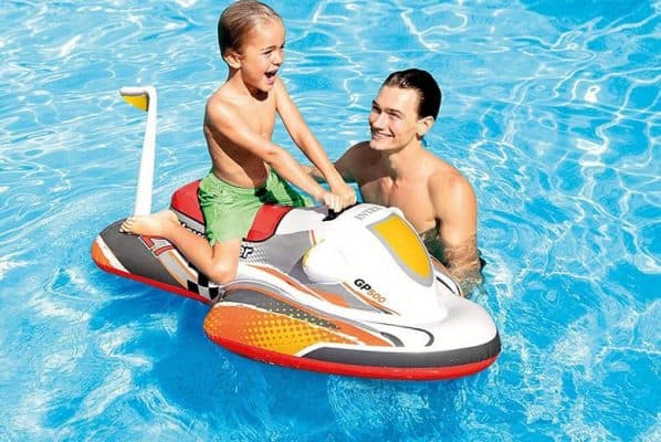 jet ski gonflable motorisé