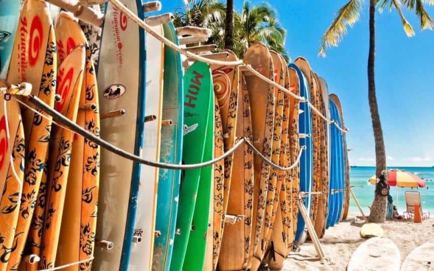 planche de surf noire