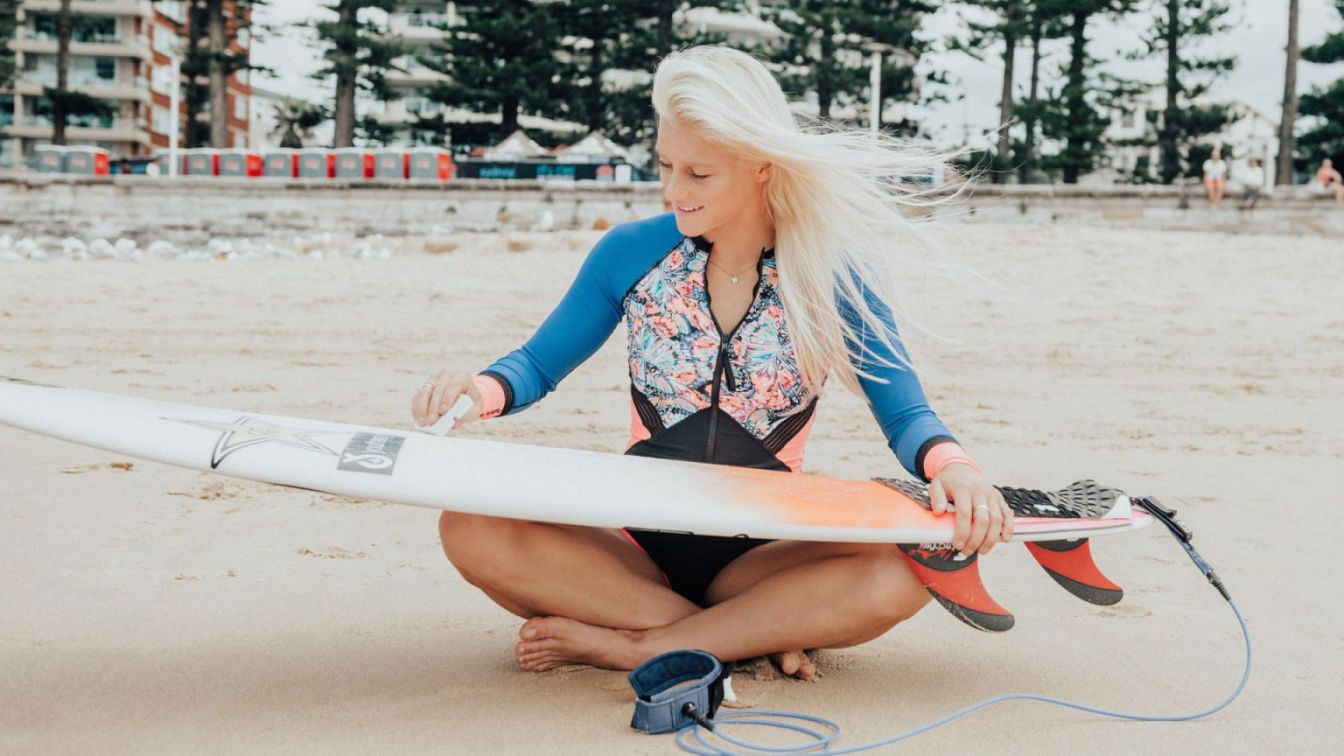 planche de surf noire