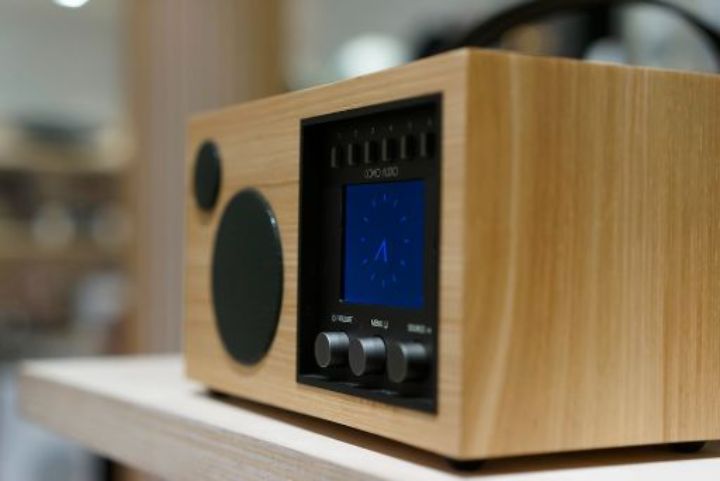 Meilleur Radio CD Portable: Les Machines Qui Apportent Du Confort Après Des Heures De Travail Stressantes 12 meilleur radio cd portable