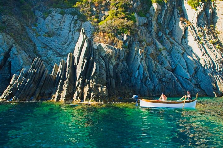 Cinque Terre boat cs