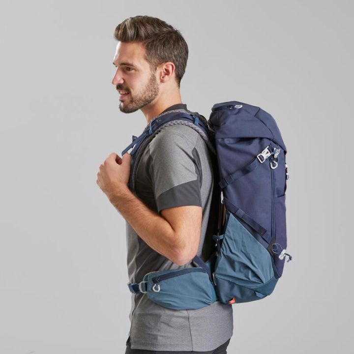 sac à dos QUECHUA 20L