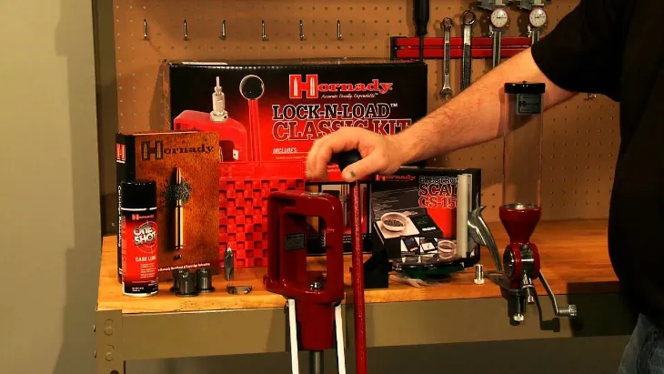 Presse De Rechargement