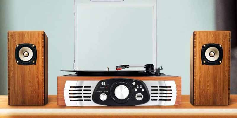 Platine vinyle avec enceinte 01