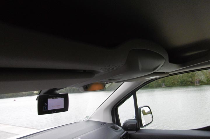 caméra de recul peugeot expert